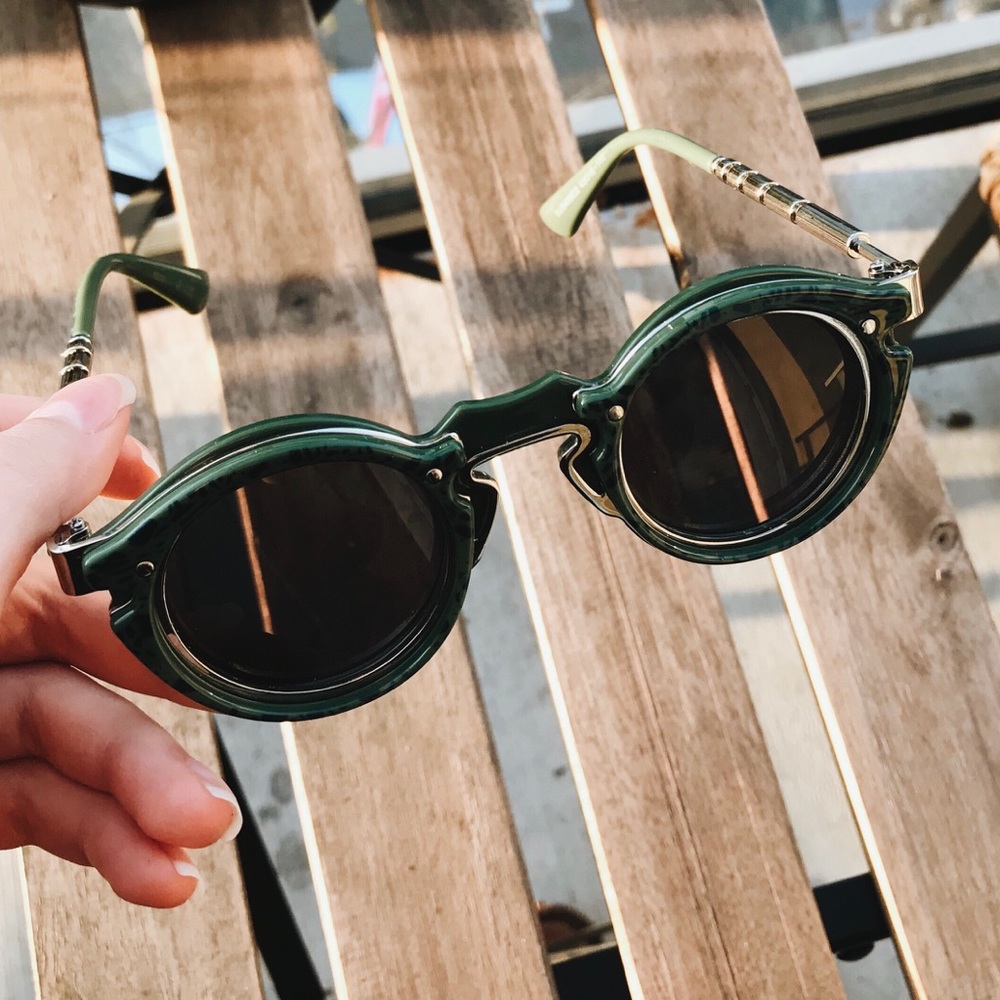 VINTAGE SUNGLASSES !!!